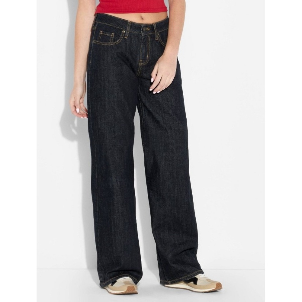 Wild Fable Women's Low-Rise Baggy blue Jeans size 00